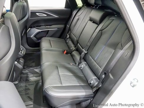 New 2026 Cadillac Lyriq Signature Luxury image 9