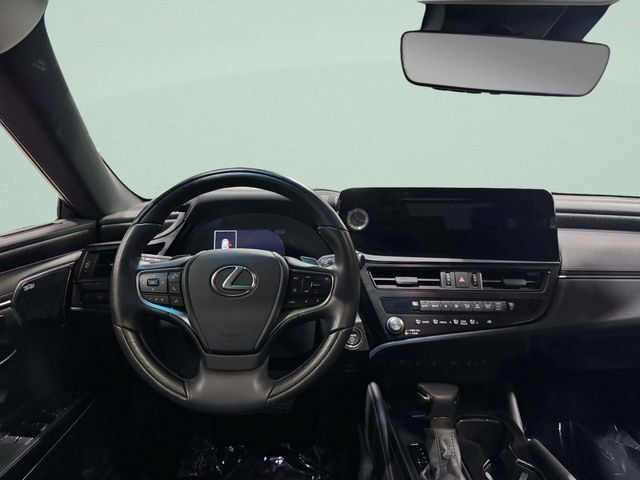 Used 2025 Lexus ES 300h w/ Accessory Package (Z2) FWD image 10