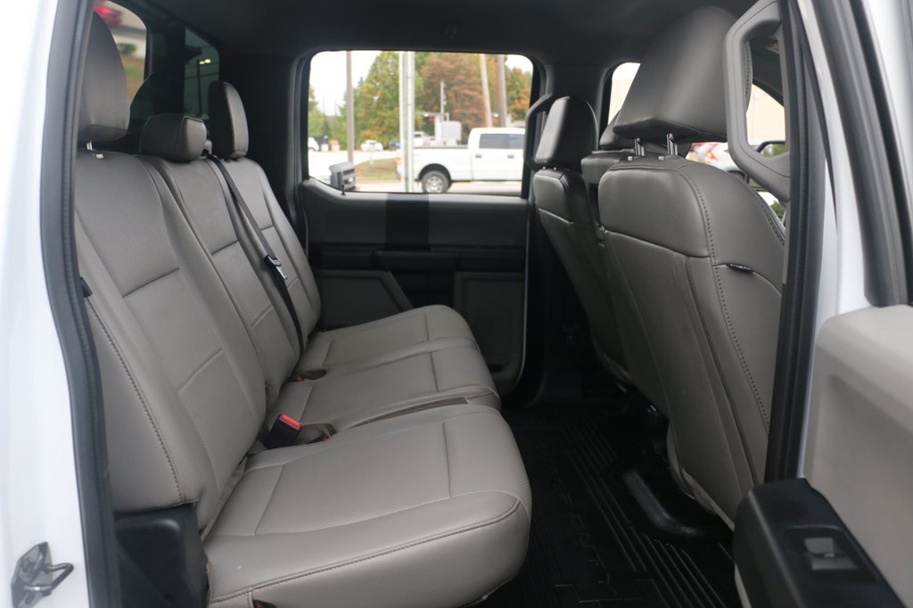 Used 2022 Ford F550 4x4 Crew Cab Super Duty w/ Power Equipment Group image 26