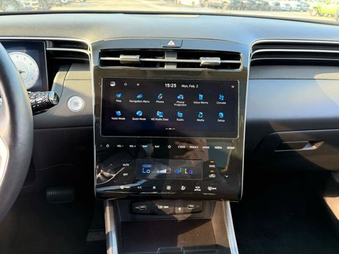 Used 2024 Hyundai Tucson Limited image 17