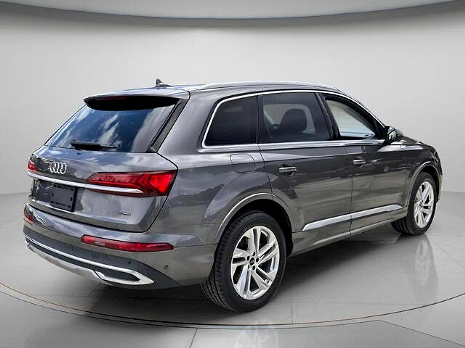 Used 2023 Audi Q7 2.0T Premium Plus w/ Premium Plus Package AWD/4WD image 7