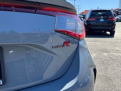 Used 2023 Honda Civic Type R image 4