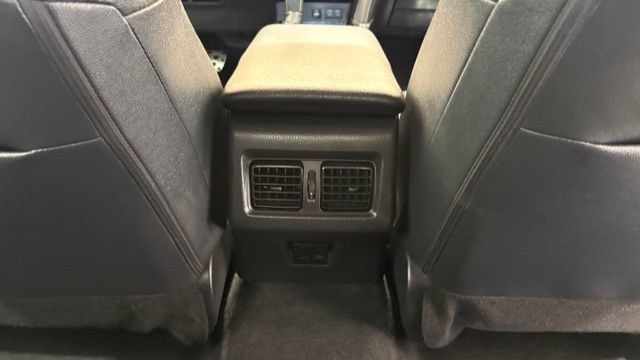 Used 2025 Toyota Camry SE FWD image 26