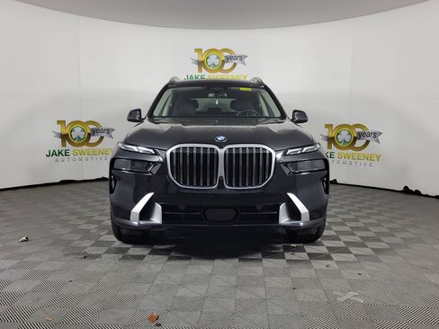 Certified 2024 BMW X7 xDrive40i image 2
