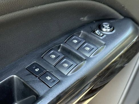 Used 2019 GMC Canyon SLE AWD/4WD image 17