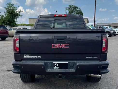 Used 2016 GMC Sierra 1500 Denali w/ Enhanced Driver Alert Package AWD/4WD image 10