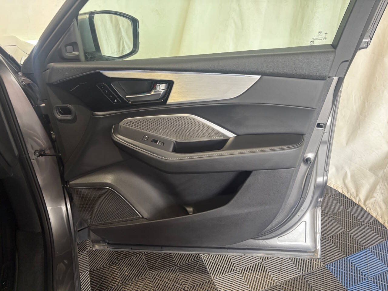 Used 2024 Acura MDX w/ Technology Package AWD/4WD image 13