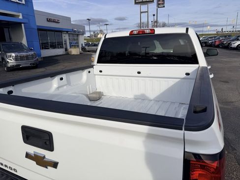 Used 2018 Chevrolet Silverado 1500 LT w/ All Star Edition image 8