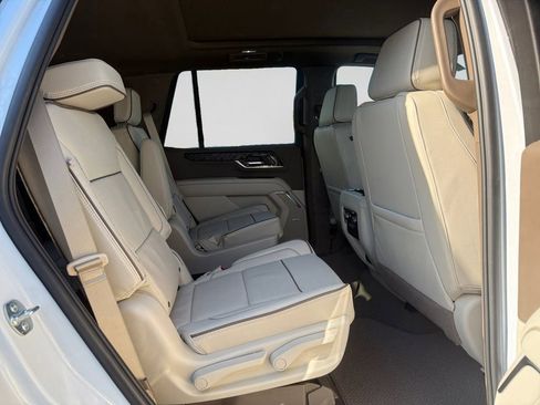 New 2026 GMC Yukon Denali w/ Sun & Power Step Package image 16