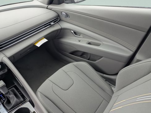 New 2026 Hyundai Elantra SEL Sport image 21