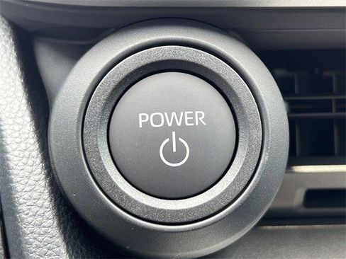 New 2026 Toyota Prius LE image 18