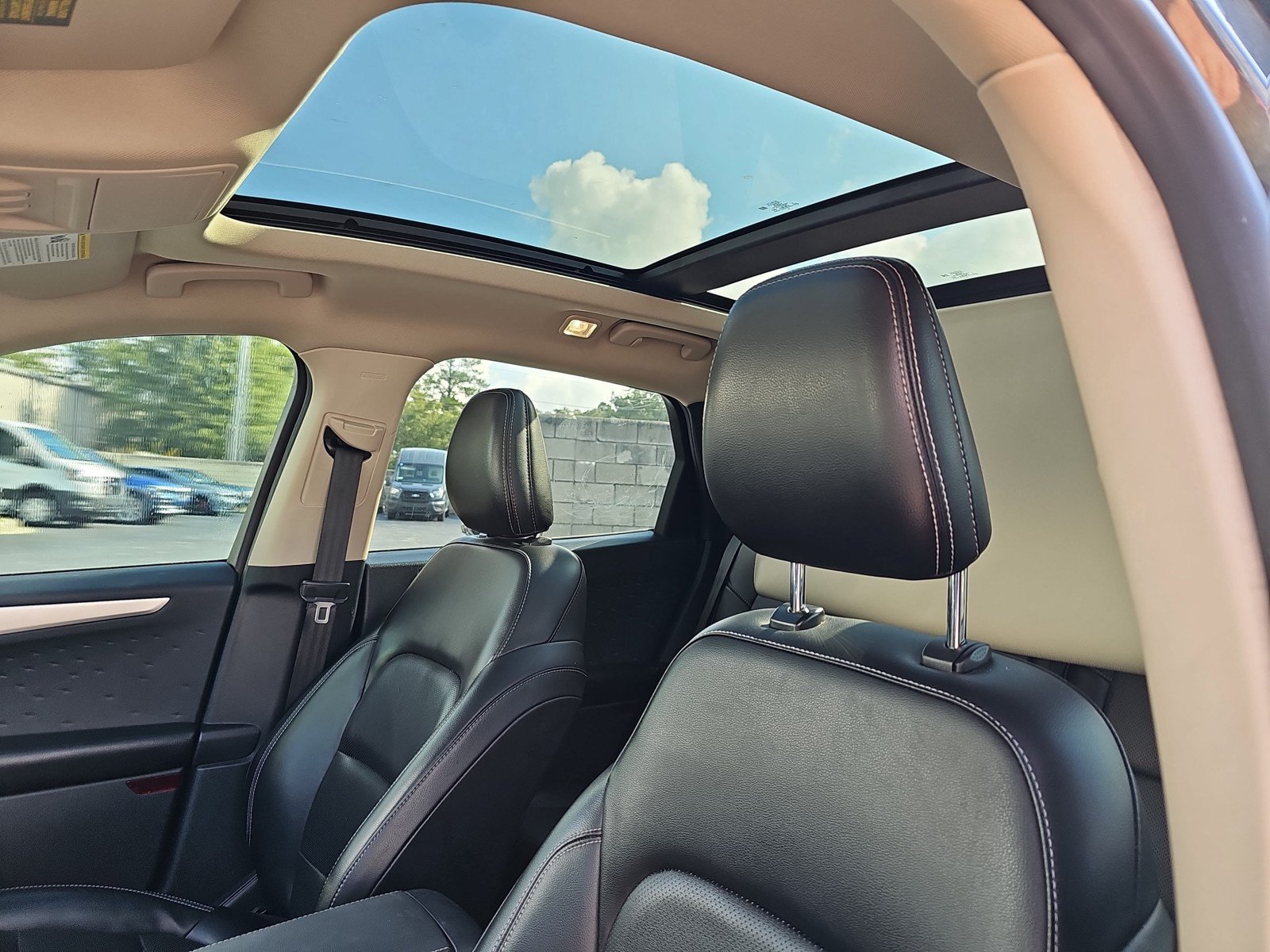 Used 2020 Ford Escape SEL FWD image 10