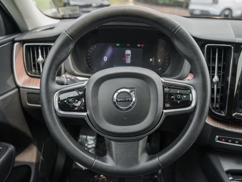 Certified 2023 Volvo XC60 B5 Plus w/ Climate Package AWD/4WD image 29