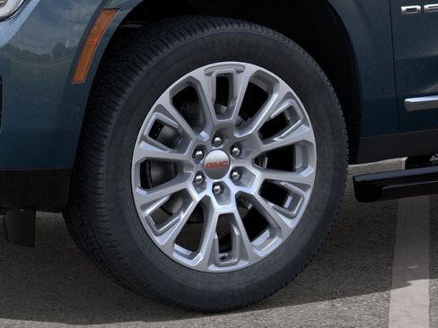 New 2026 GMC Yukon XL Denali w/ Denali Reserve Package image 9