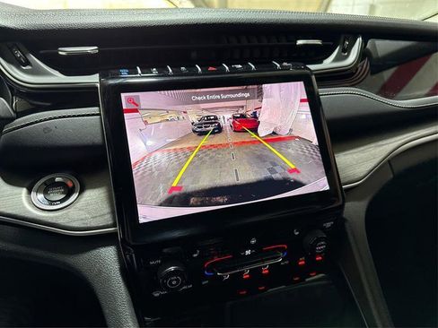 Used 2024 Jeep Grand Cherokee Limited 4xe image 40