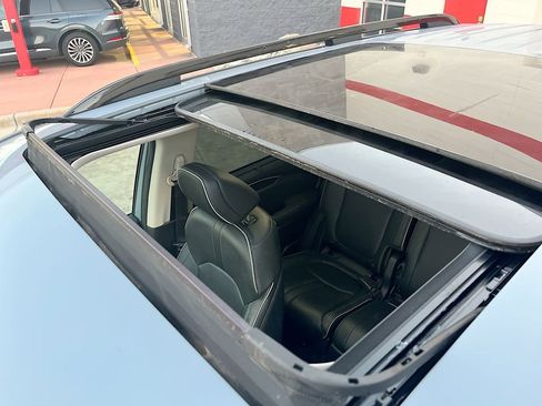 Used 2023 Honda Pilot Elite image 23