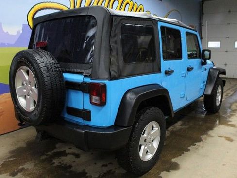 Used 2018 Jeep Wrangler Unlimited Sport image 4