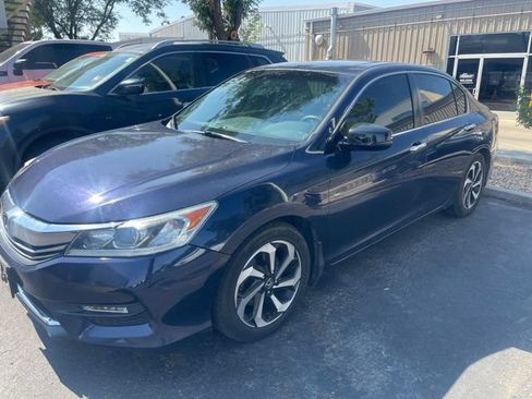 Used 2016 Honda Accord EX image 4