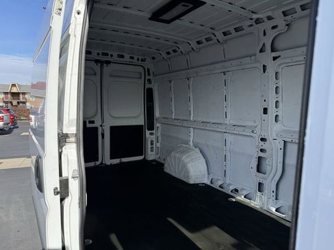 Used 2023 RAM ProMaster 3500 w/ Driver Convenience Group image 10