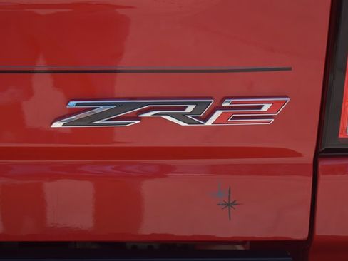Used 2025 Chevrolet Silverado 2500 ZR2 w/ Technology Package AWD/4WD image 8