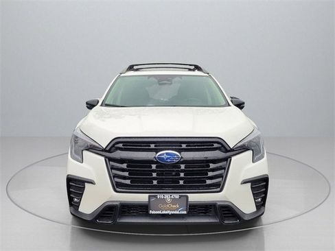 Used 2023 Subaru Ascent Onyx Edition image 2