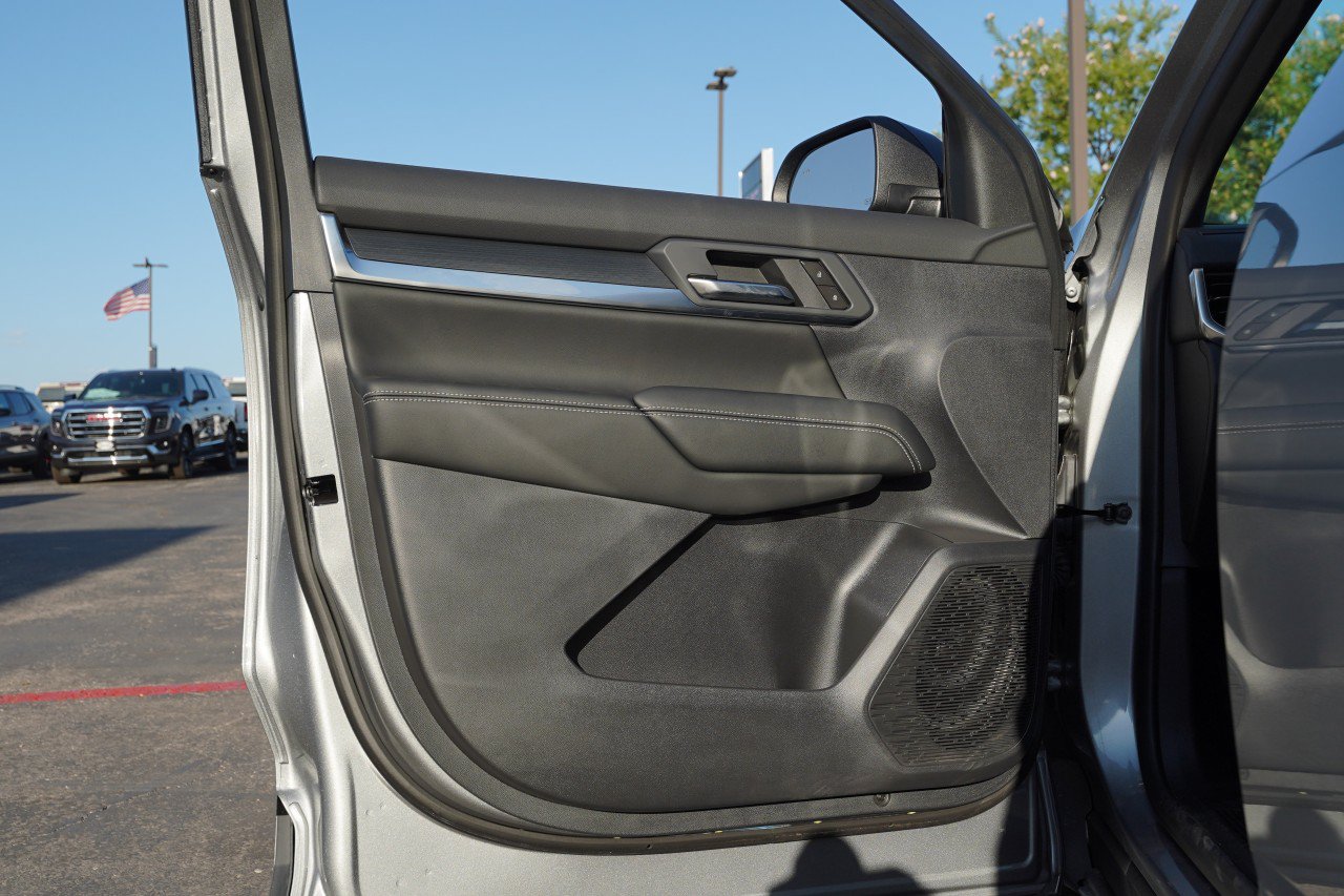 New 2026 GMC Terrain Elevation w/ Black Edition FWD image 19