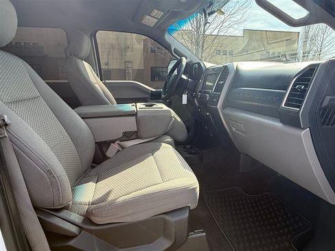 Used 2018 Ford F250 XLT w/ XLT Value Package AWD/4WD image 11