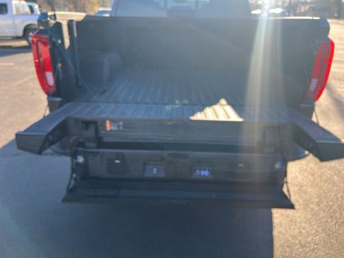 Used 2023 GMC Sierra 1500 AT4 w/ AT4 Premium Package image 15