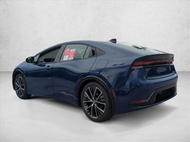 New 2027 Toyota Prius XLE FWD image 9