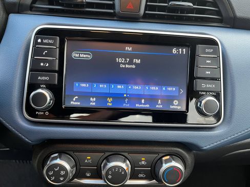 Used 2025 Nissan Versa SV FWD image 20