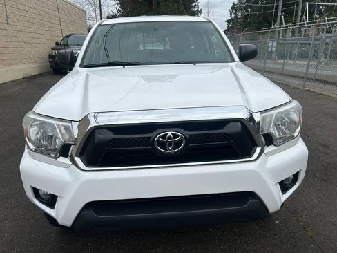 Used 2013 Toyota Tacoma 4x4 Access Cab V6 w/ SR5 Pkg image 2