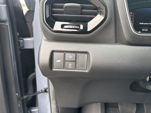 Used 2025 Honda Pilot Black Edition image 27