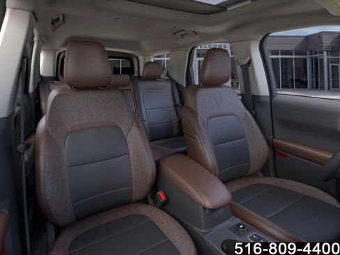 Used 2025 Ford Bronco Sport Outer Banks w/ Outer Banks Tech Package+ AWD/4WD image 11