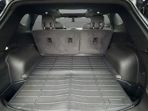 Used 2021 Chevrolet Blazer RS w/ Enhanced Convenience Package image 26