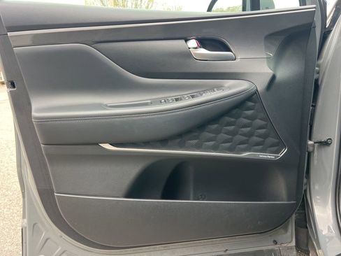 Used 2023 Hyundai Santa Fe SEL w/ Premium Package image 13