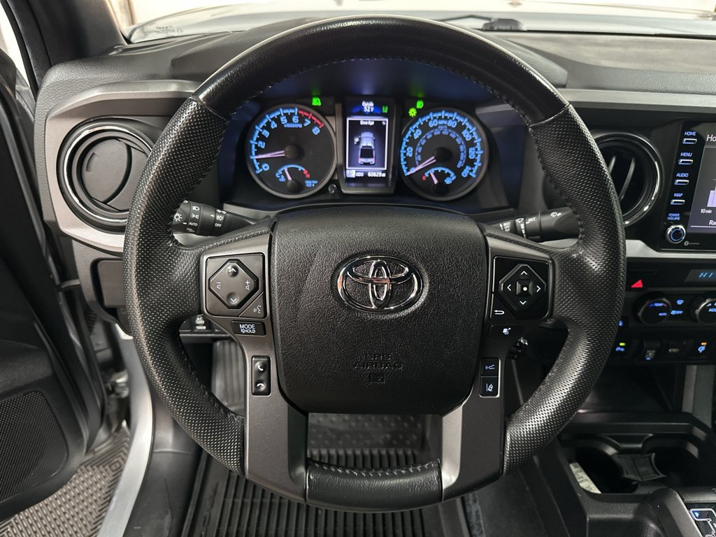 Used 2022 Toyota Tacoma TRD Off-Road w/ Technology Package AWD/4WD image 14