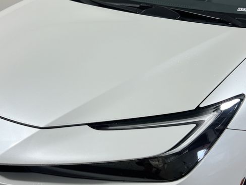 Used 2024 Toyota Prius XLE FWD image 11