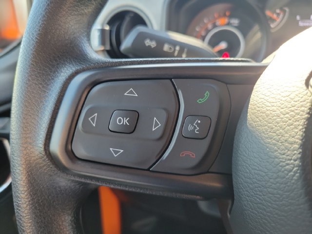 Used 2025 Jeep Wrangler Sport AWD/4WD image 17