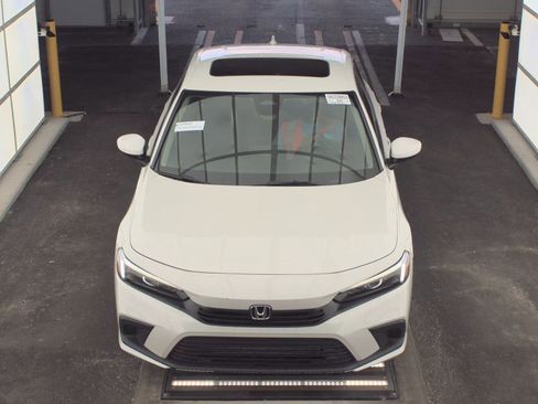 Used 2024 Honda Civic EX image 2