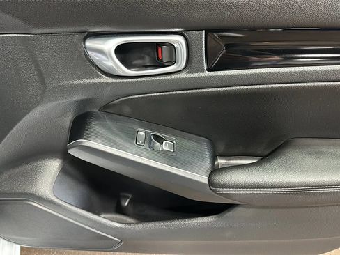Used 2023 Honda Civic Touring image 17