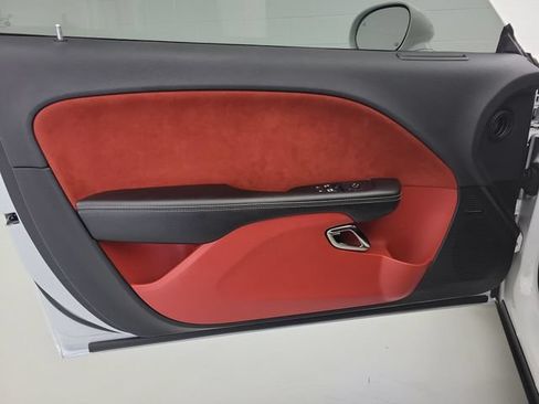 Used 2017 Dodge Challenger SRT Hellcat RWD image 14