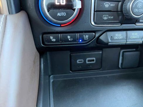 Used 2023 Chevrolet Tahoe High Country w/ Advanced Technology Package image 26