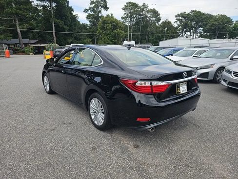 Used 2013 Lexus ES 350 w/ Luxury Pkg FWD image 3