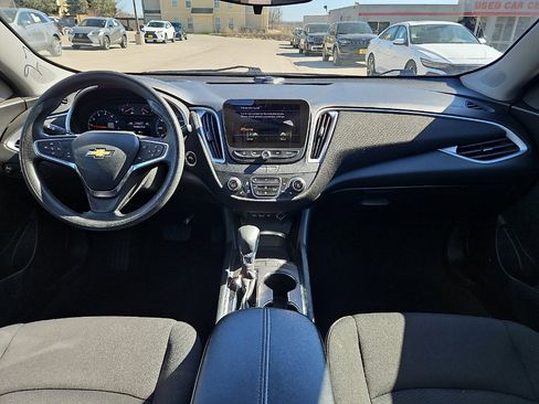 Used 2024 Chevrolet Malibu LT image 10