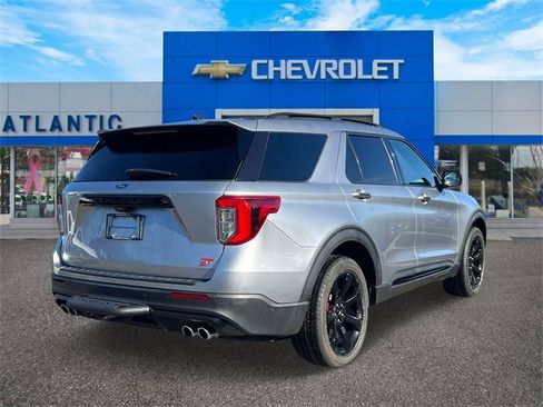 Used 2022 Ford Explorer ST w/ Equipment Group 401A image 6