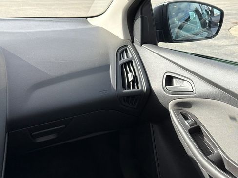 Used 2014 Ford Focus S image 14