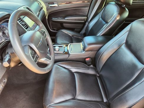 Used 2023 Chrysler 300 Touring L w/ Popular Equipment Group image 22