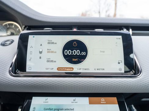 Used 2023 Land Rover Range Rover Evoque R-Dynamic S image 26