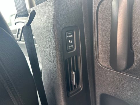 Used 2025 Honda Odyssey EX-L image 25