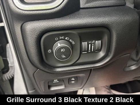 Used 2021 RAM 1500 Laramie AWD/4WD image 26